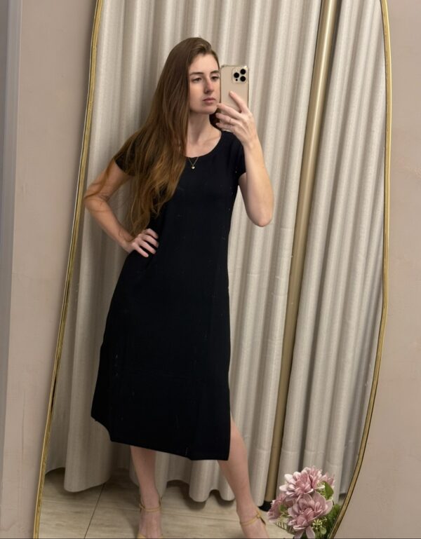 Vestido de Moletinho Midi Manga Curta - Imagem 3
