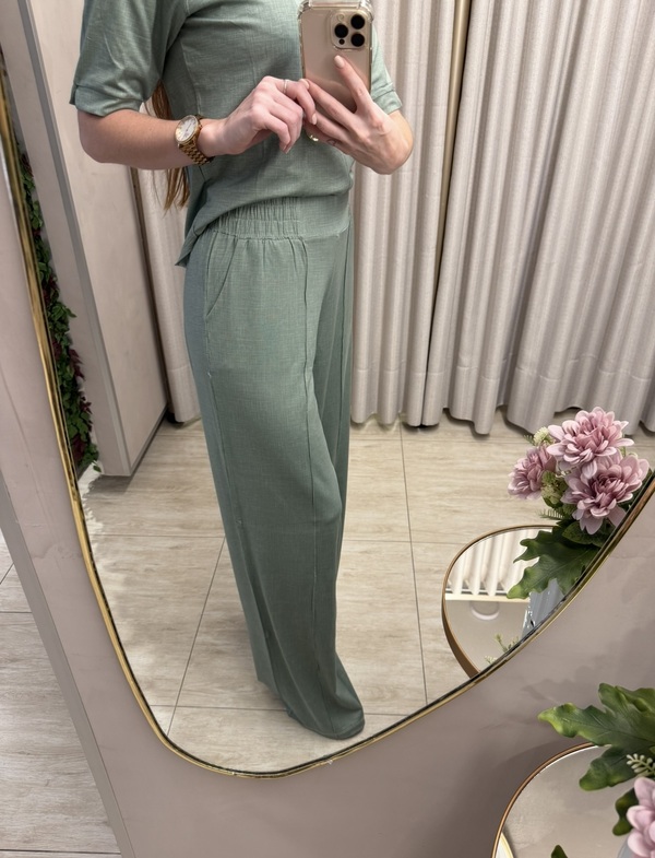 Conjunto de Viscolycra Pantalona Meia Manga - Imagem 3